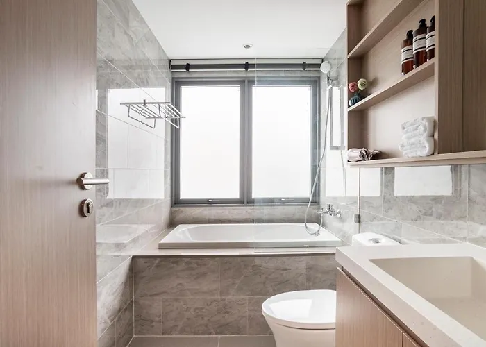 Tierra Residences Апартаменты Бангкок